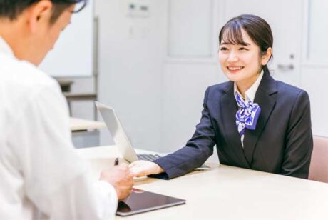 仕事中の女性